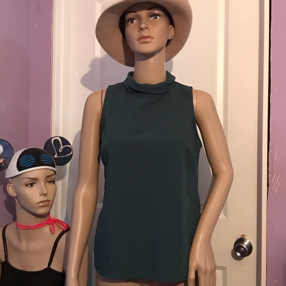 Bobeau Sleeveless Green Top